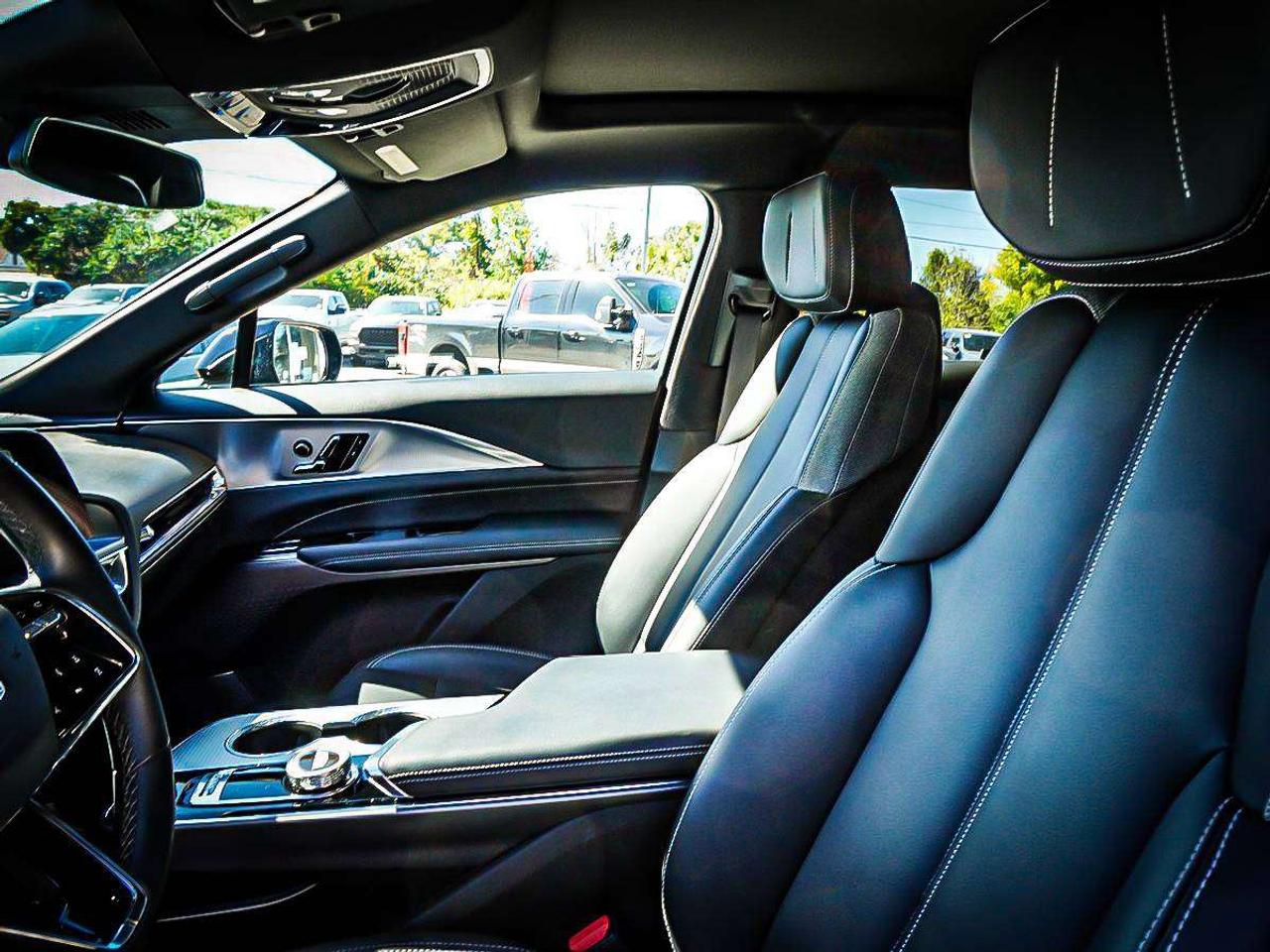 2024 Cadillac LYRIQ  Photo