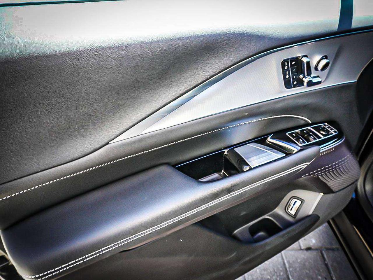 2024 Cadillac LYRIQ  Photo