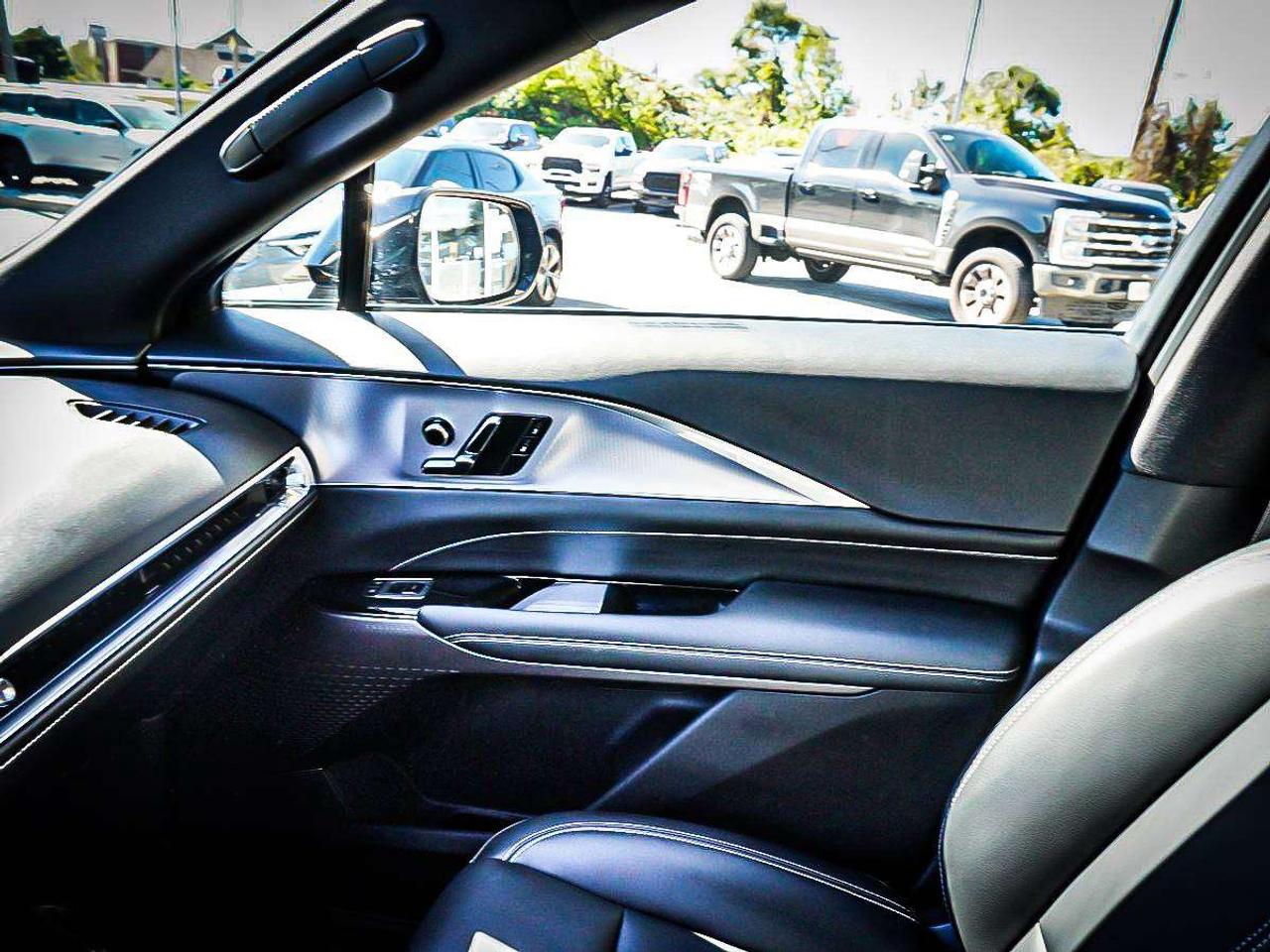 2024 Cadillac LYRIQ  Photo