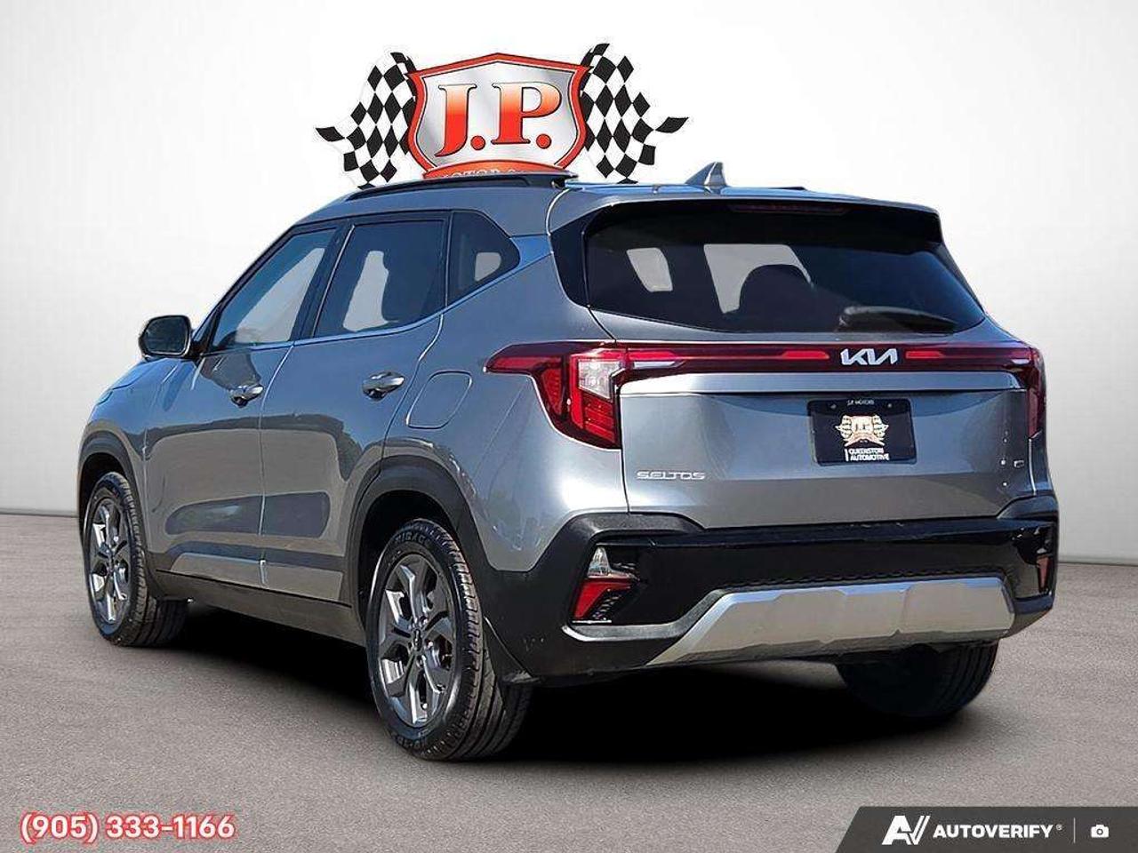 2024 Kia Seltos EX Apple CarPlay & Android Auto • Power Sunroof • Remote Start System • Heated Front Seats • Lane Assist Photo4
