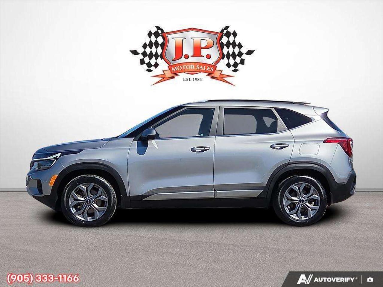 2024 Kia Seltos EX Apple CarPlay & Android Auto • Power Sunroof • Remote Start System • Heated Front Seats • Lane Assist Photo