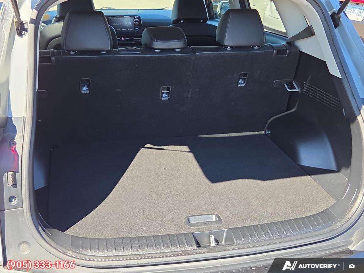 2024 Kia Seltos EX Apple CarPlay & Android Auto • Power Sunroof • Remote Start System • Heated Front Seats • Lane Assist Photo