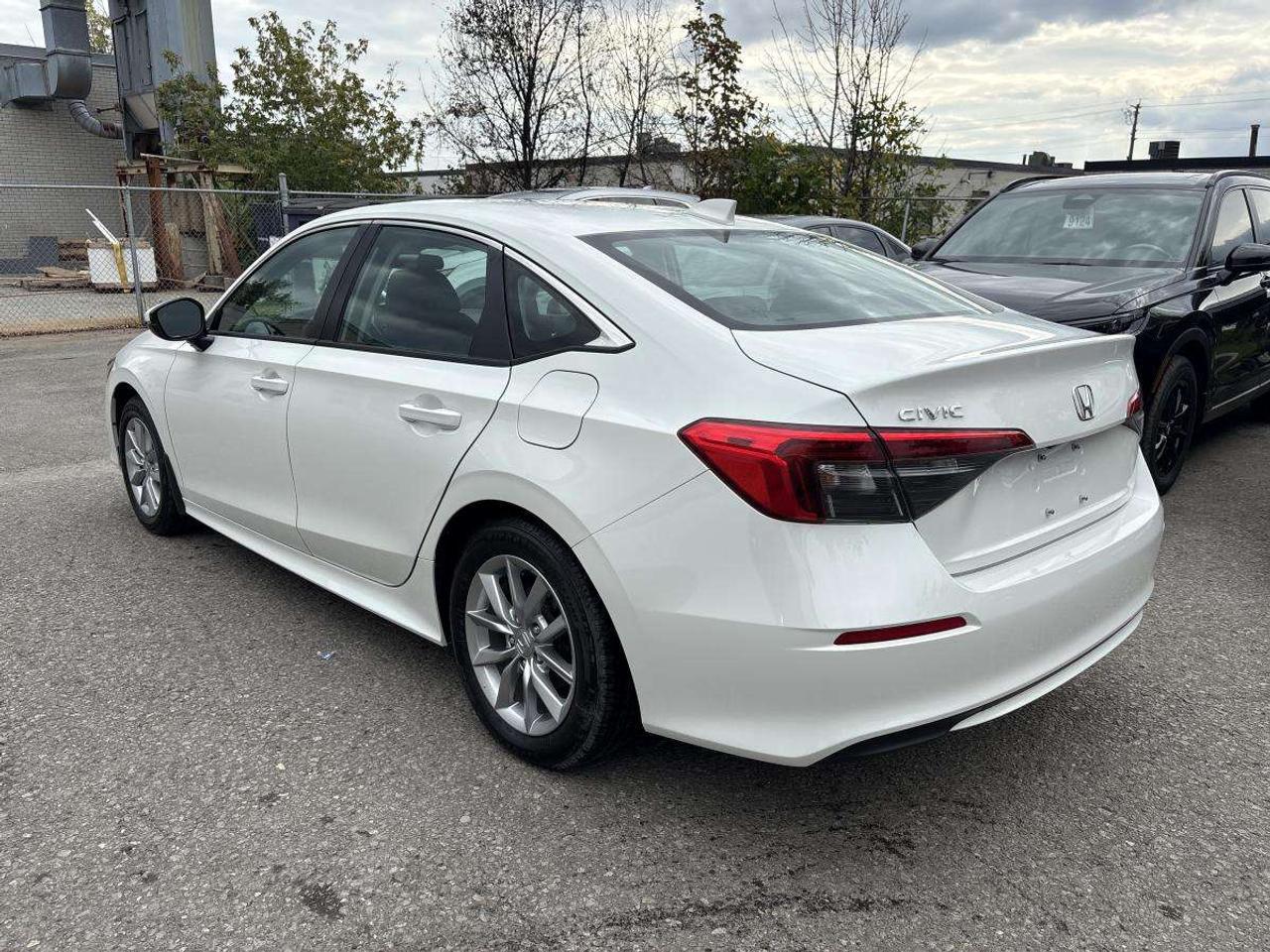 2024 Honda Civic EX Honda Certified With 7YRS/160K Warranty Photo