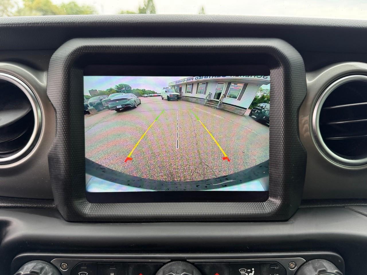 2023 Jeep Wrangler SAHARA 4DR 4X4 Photo