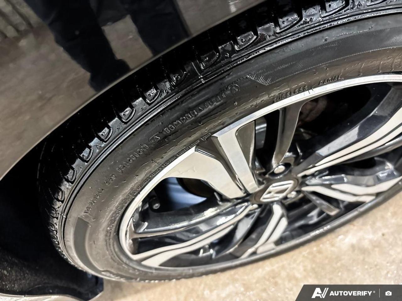 2018 Honda Civic Touring (CVT) 4dr Sedan Photo