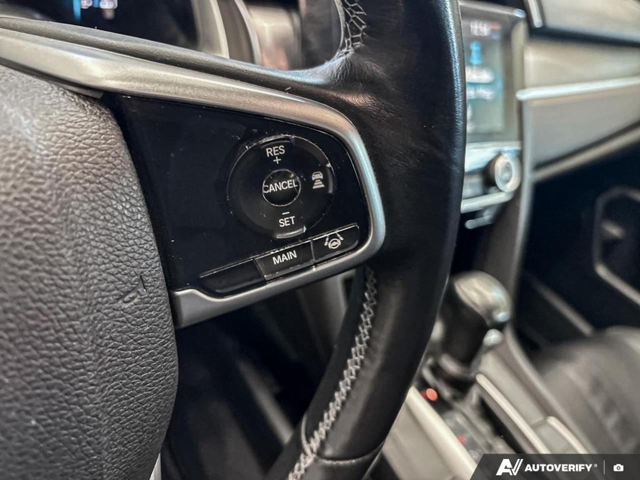 2018 Honda Civic Touring (CVT) 4dr Sedan Photo