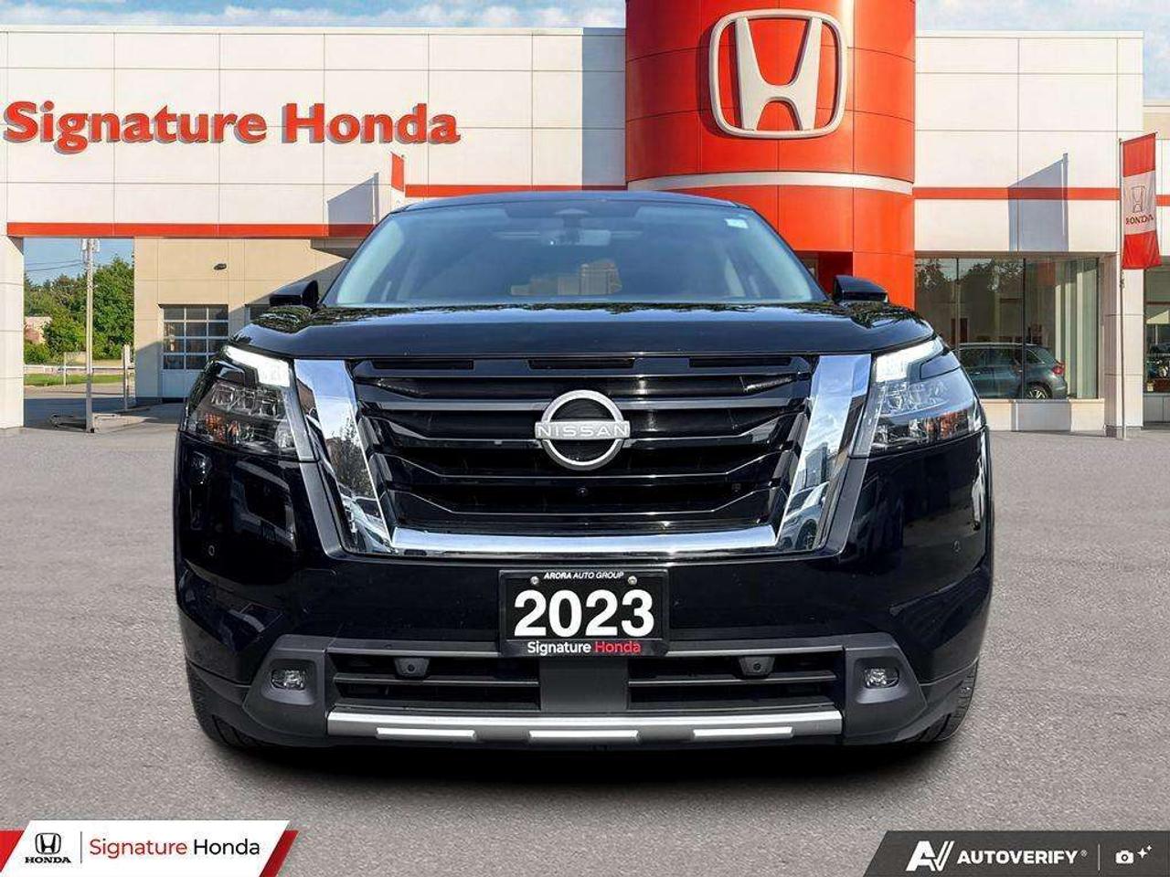 2023 Nissan Pathfinder SV Photo1