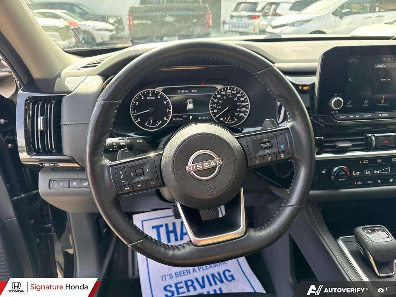 2023 Nissan Pathfinder SV Photo