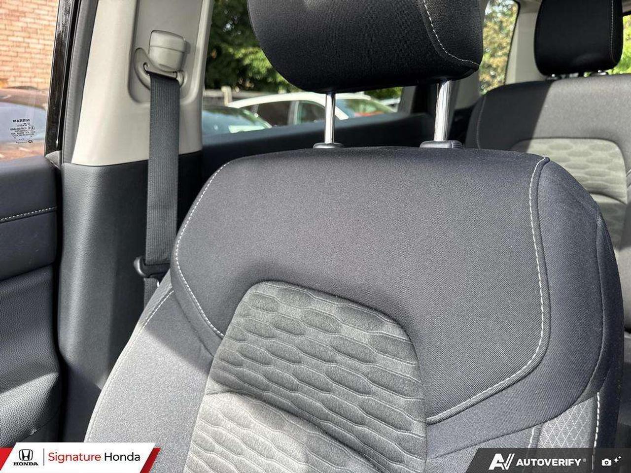 2023 Nissan Pathfinder SV Photo