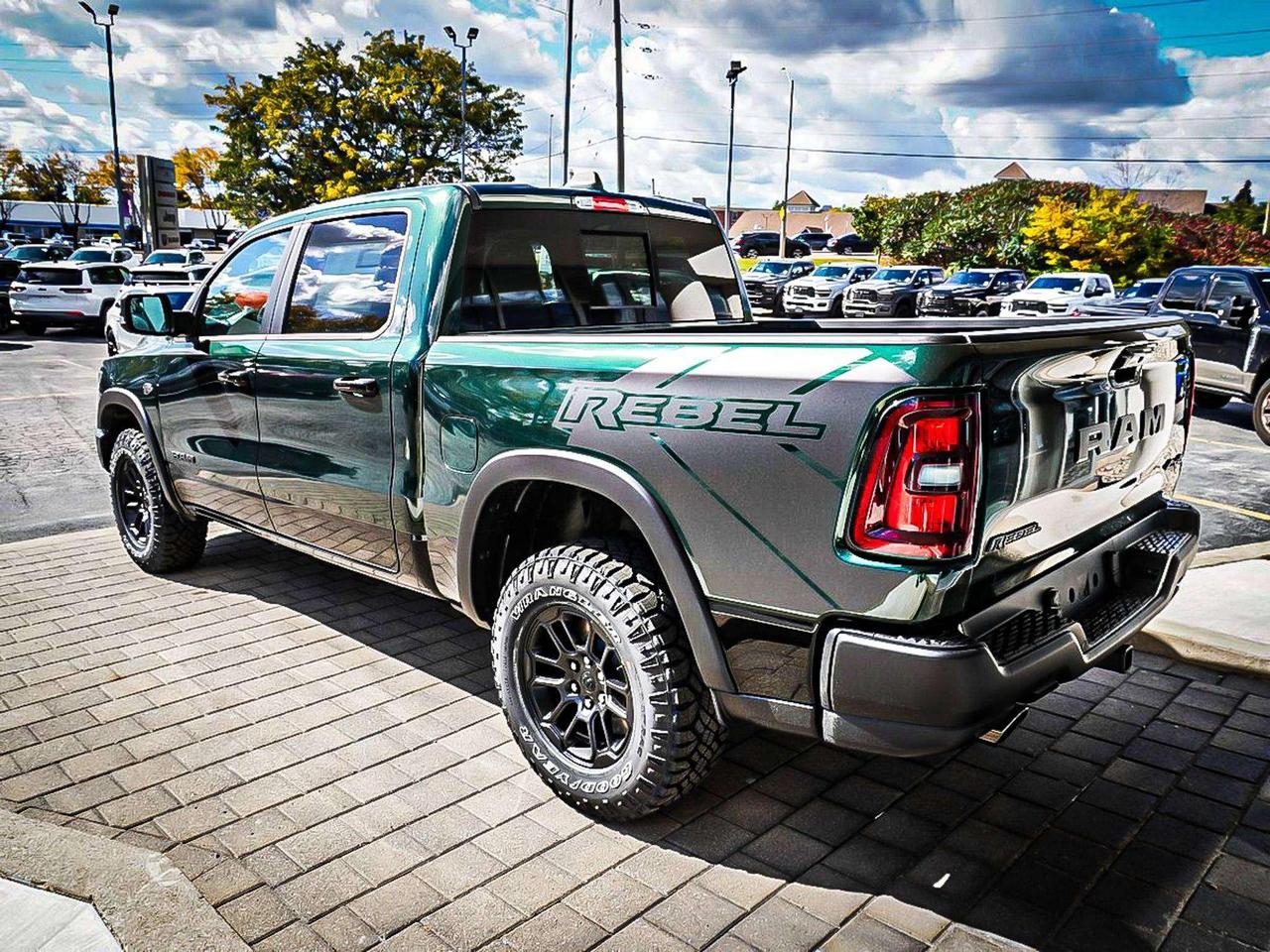 2027 RAM 1500  Photo