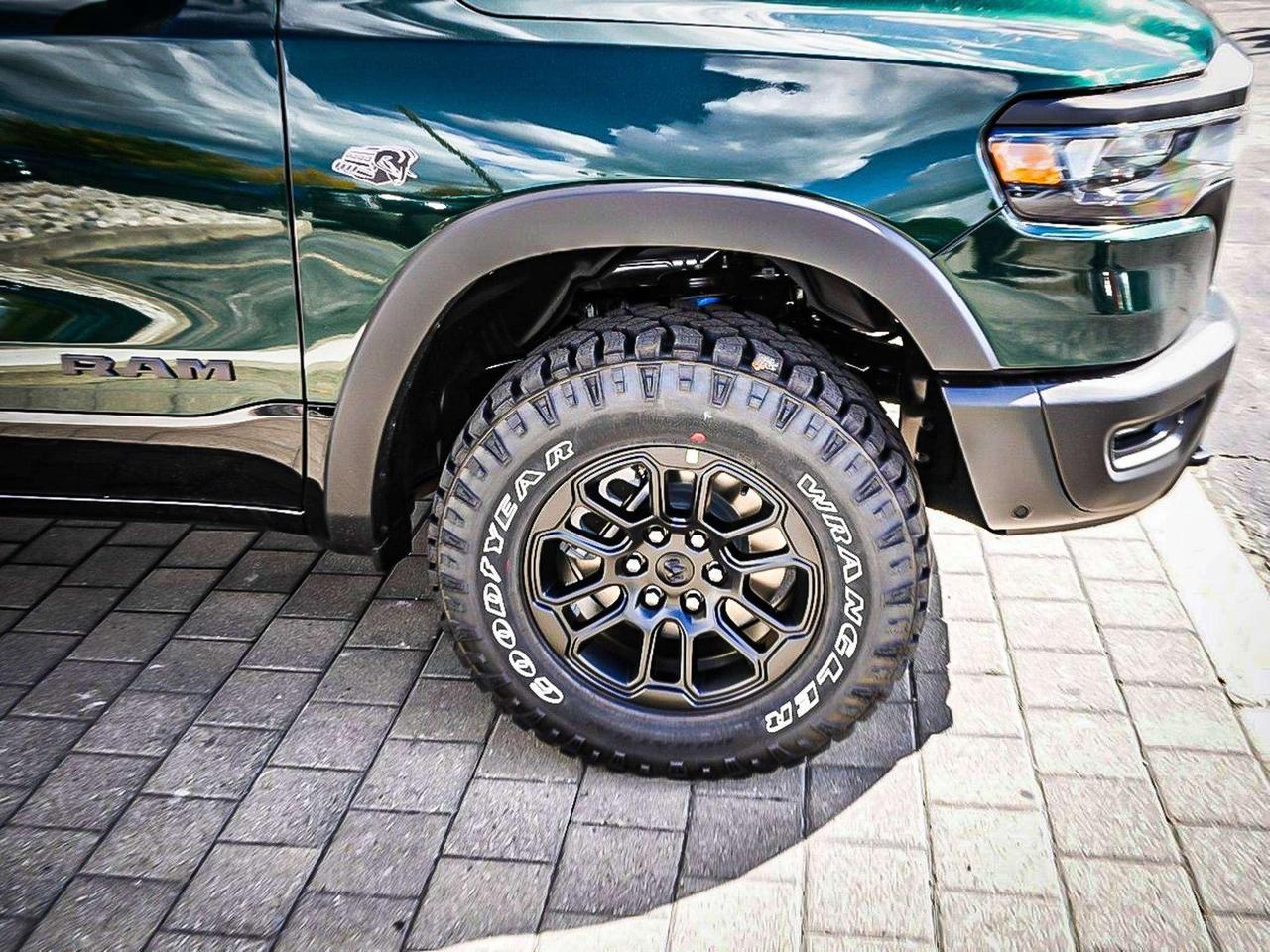 2027 RAM 1500  Photo