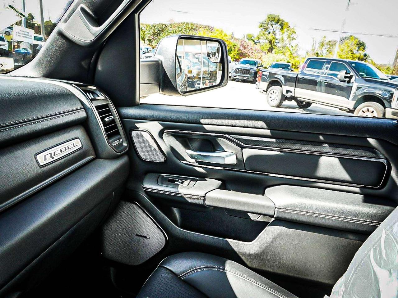2027 RAM 1500  Photo