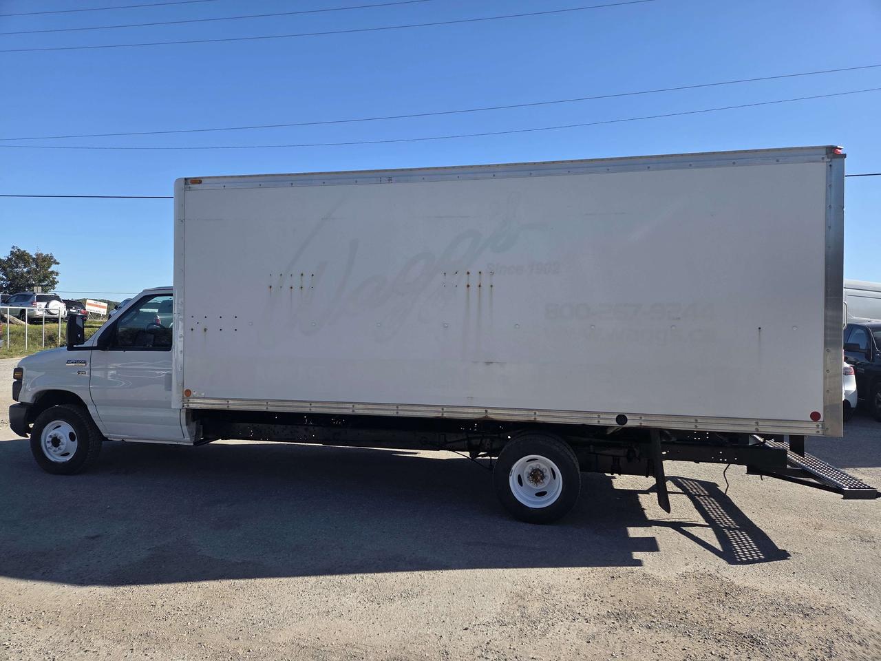 2016 Ford E-450 18Ft Box - E-450 - Side Door - Gasoline - 16CB-C29458 Photo