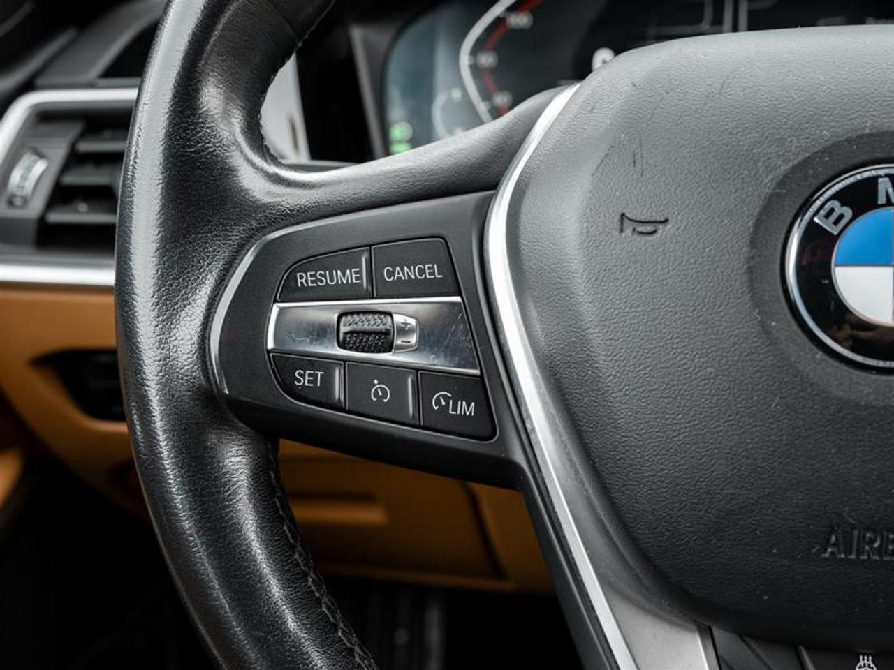 2019 BMW 330 i xDrive 4dr All-Wheel Drive Sedan Photo