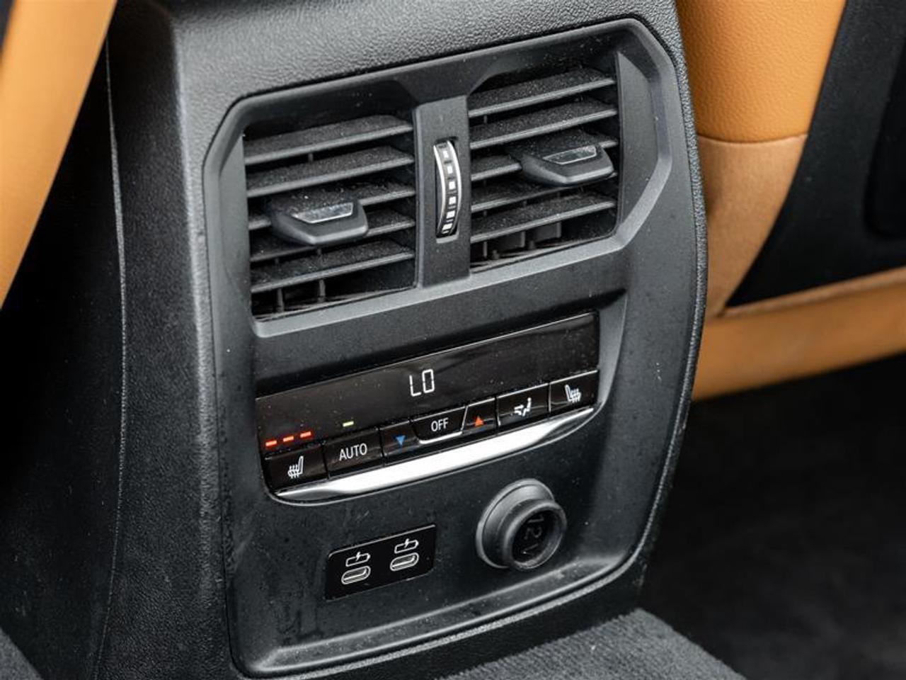 2019 BMW 330 i xDrive 4dr All-Wheel Drive Sedan Photo
