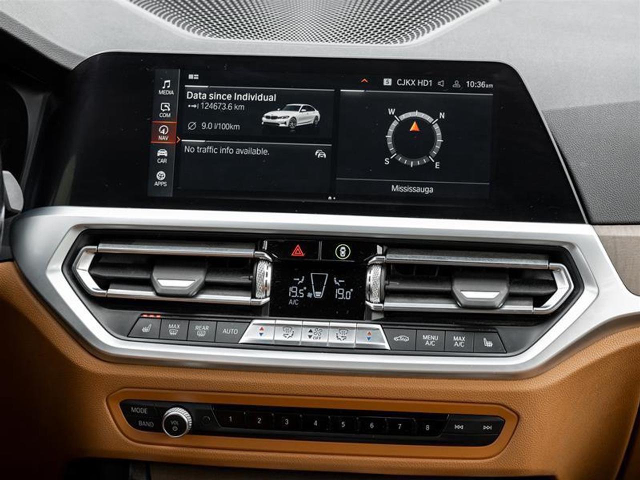 2019 BMW 330 i xDrive 4dr All-Wheel Drive Sedan Photo