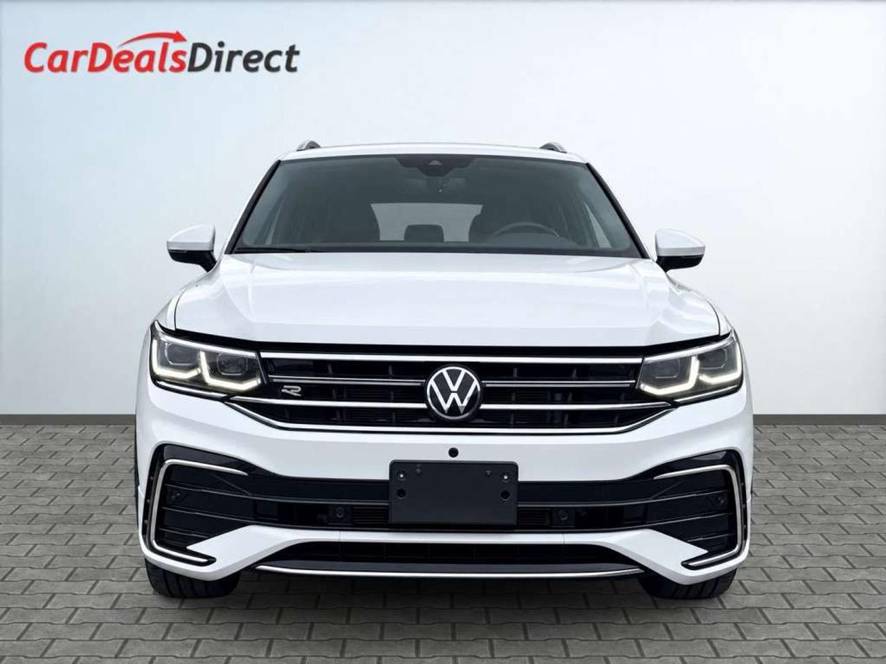 2024 Volkswagen Tiguan HIGHLINE R-LINE 4MOTION   Leather   Panoramic Sunroof   NAVI   Heated & Cooled Seats   360 Cam   CarPlay   Remote Start Photo