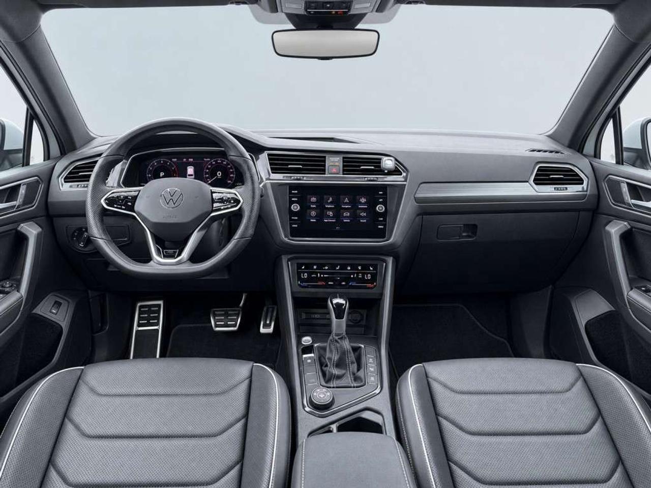 2024 Volkswagen Tiguan HIGHLINE R-LINE 4MOTION   Leather   Panoramic Sunroof   NAVI   Heated & Cooled Seats   360 Cam   CarPlay   Remote Start Photo
