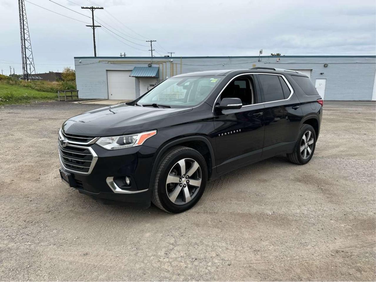 2018 Chevrolet Traverse 1LT/AWD/7PASS/HEATED/BUPCAM/WE FINANCE ALL CREDIT! Photo