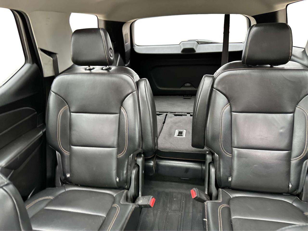 2018 Chevrolet Traverse 1LT/AWD/7PASS/HEATED/BUPCAM/WE FINANCE ALL CREDIT! Photo