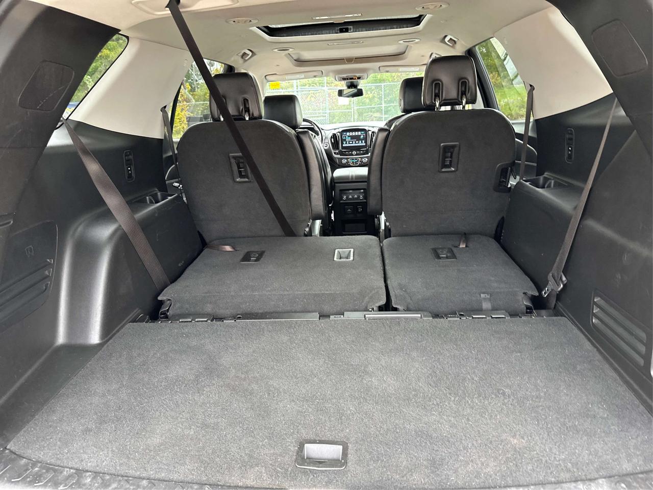 2018 Chevrolet Traverse 1LT/AWD/7PASS/HEATED/BUPCAM/WE FINANCE ALL CREDIT! Photo