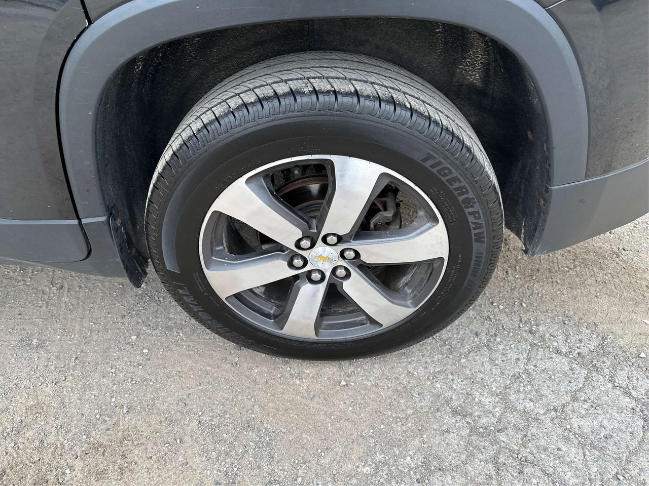 2018 Chevrolet Traverse 1LT/AWD/7PASS/HEATED/BUPCAM/WE FINANCE ALL CREDIT! Photo