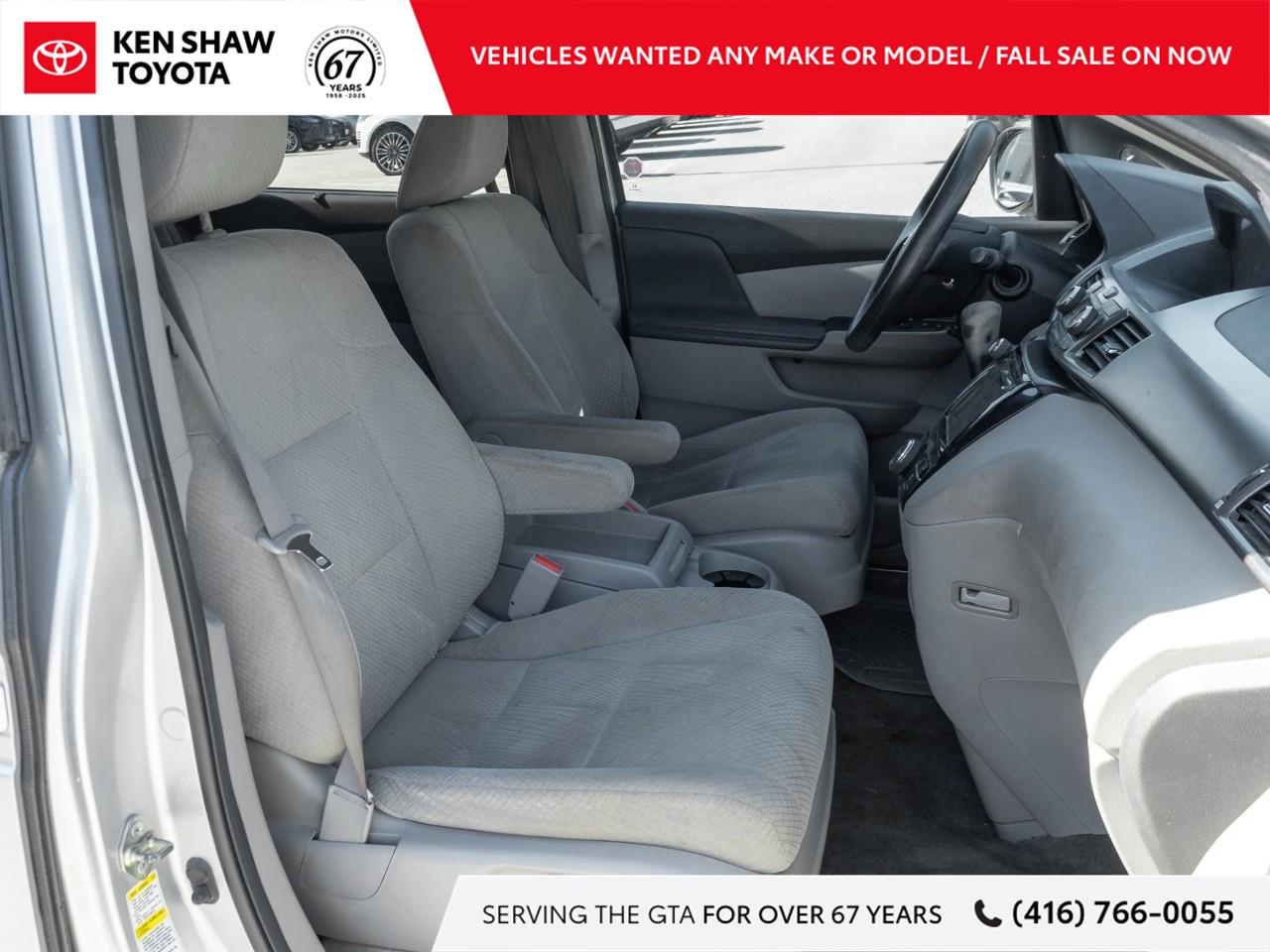 2014 Honda Odyssey EX (A6) Passenger Van Photo