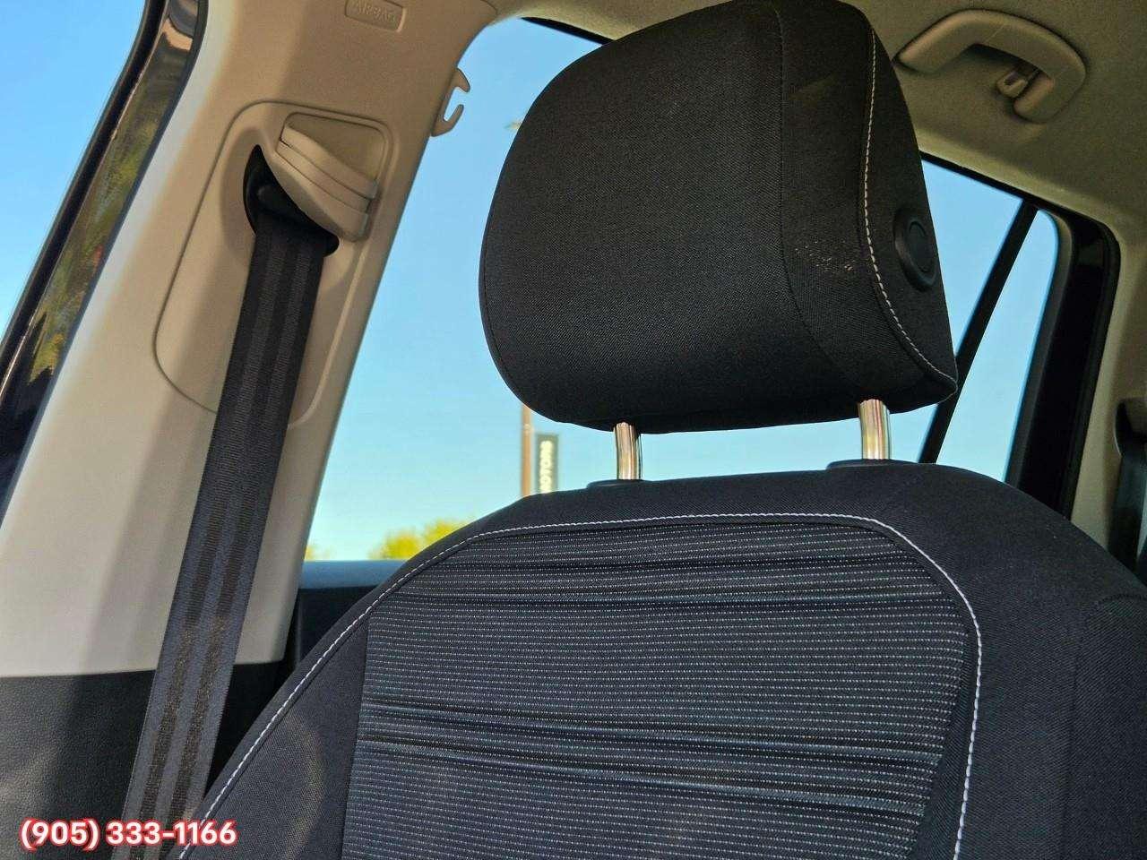 2023 Volkswagen Tiguan Trendline Apple CarPlay & Android Auto • Heated Front Seats • Keyless Entry • Alloy Wheels Photo