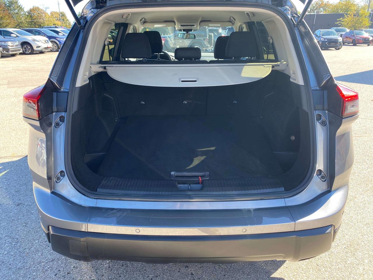 2024 Nissan Rogue S, CLEAN CARFAX, REMOTE START, BACK UP CAMERA! Photo