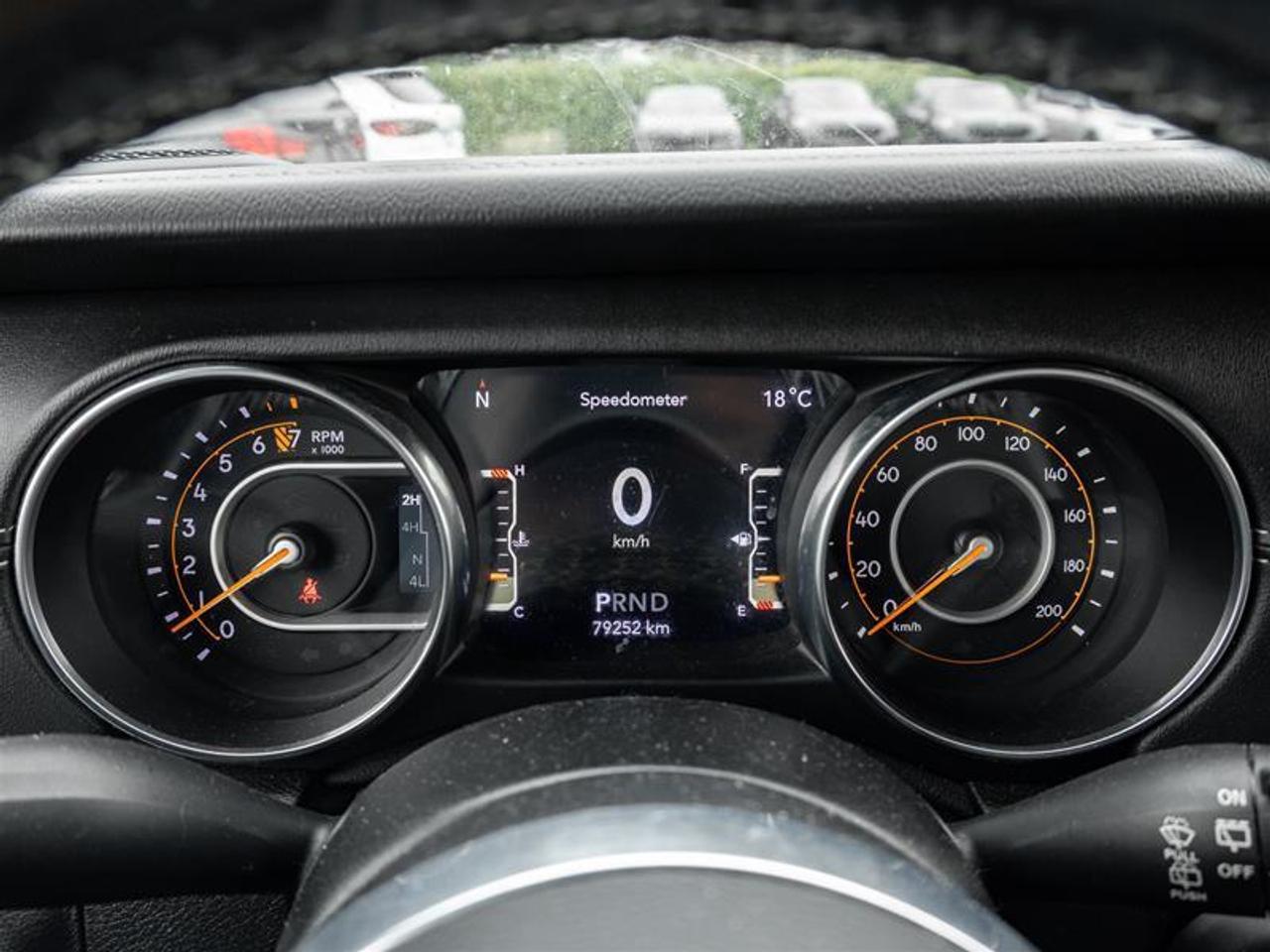 2021 Jeep WRANGLER UNLIMITED Sahara 4dr 4x4 Photo