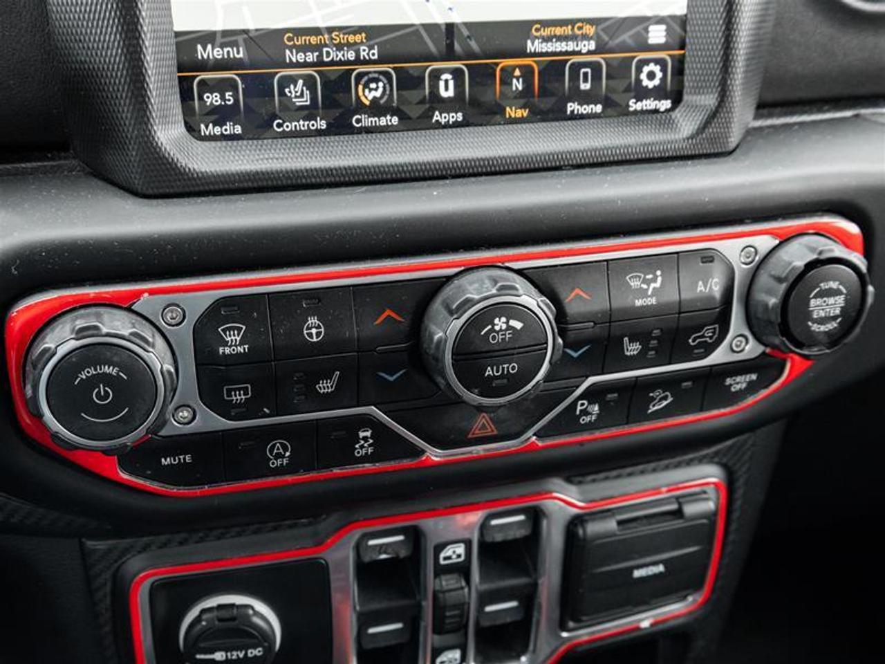 2021 Jeep WRANGLER UNLIMITED Sahara 4dr 4x4 Photo