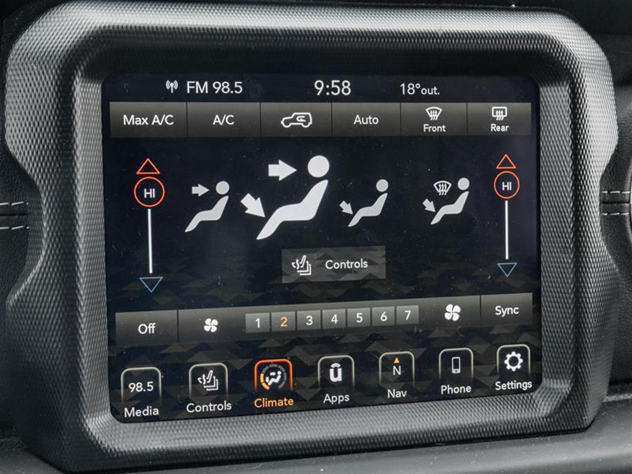 2021 Jeep WRANGLER UNLIMITED Sahara 4dr 4x4 Photo