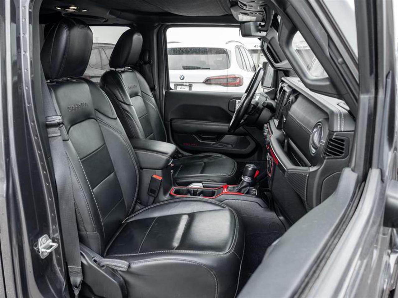 2021 Jeep WRANGLER UNLIMITED Sahara 4dr 4x4 Photo