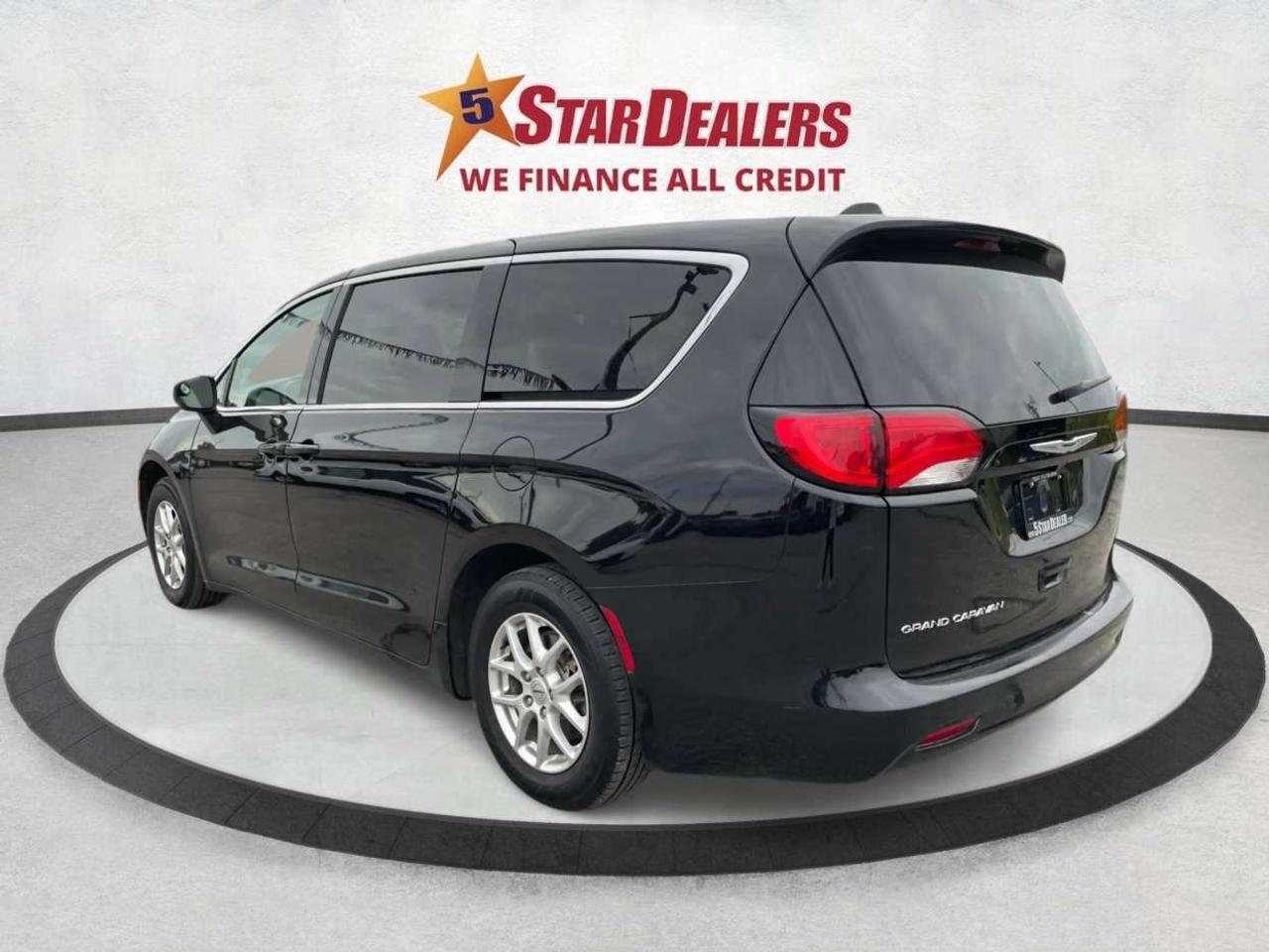 2024 Dodge Grand Caravan SXT/7PASS/V6/HEATED SEATS/WE FINANCE ALL CREDIT! Photo