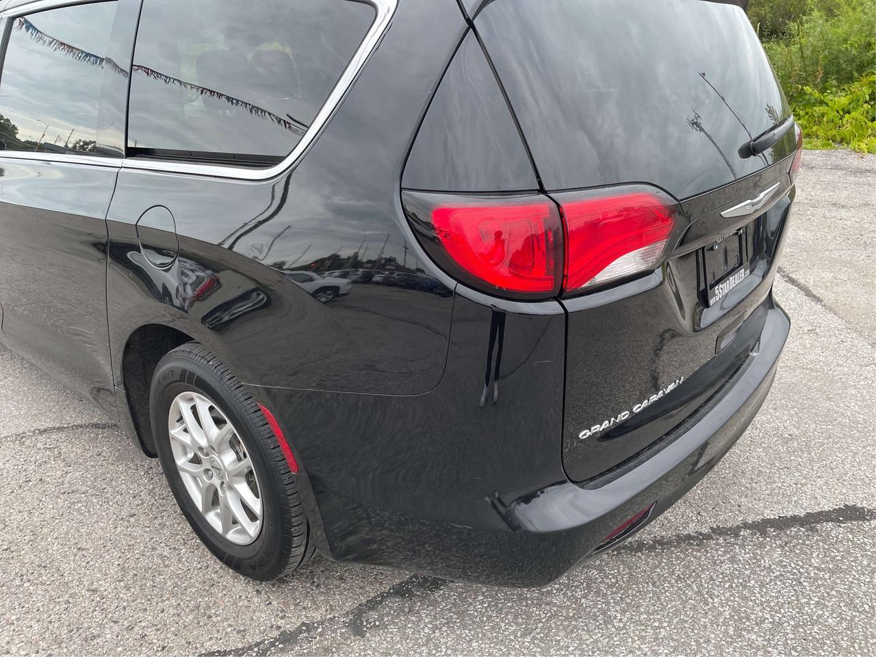 2024 Dodge Grand Caravan SXT/7PASS/V6/HEATED SEATS/WE FINANCE ALL CREDIT! Photo
