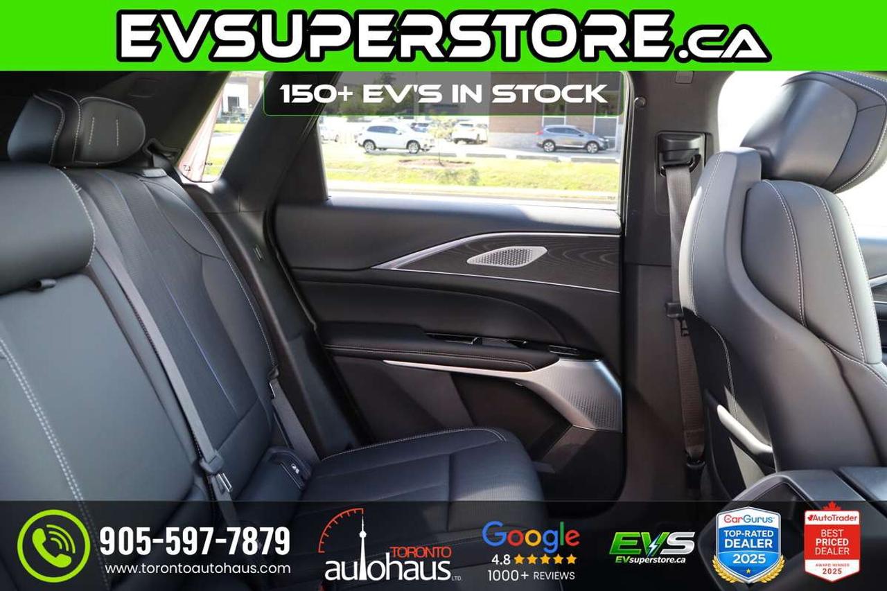 2024 Cadillac LYRIQ LUXURY 2 PKG I 600 E4 I AWD Photo