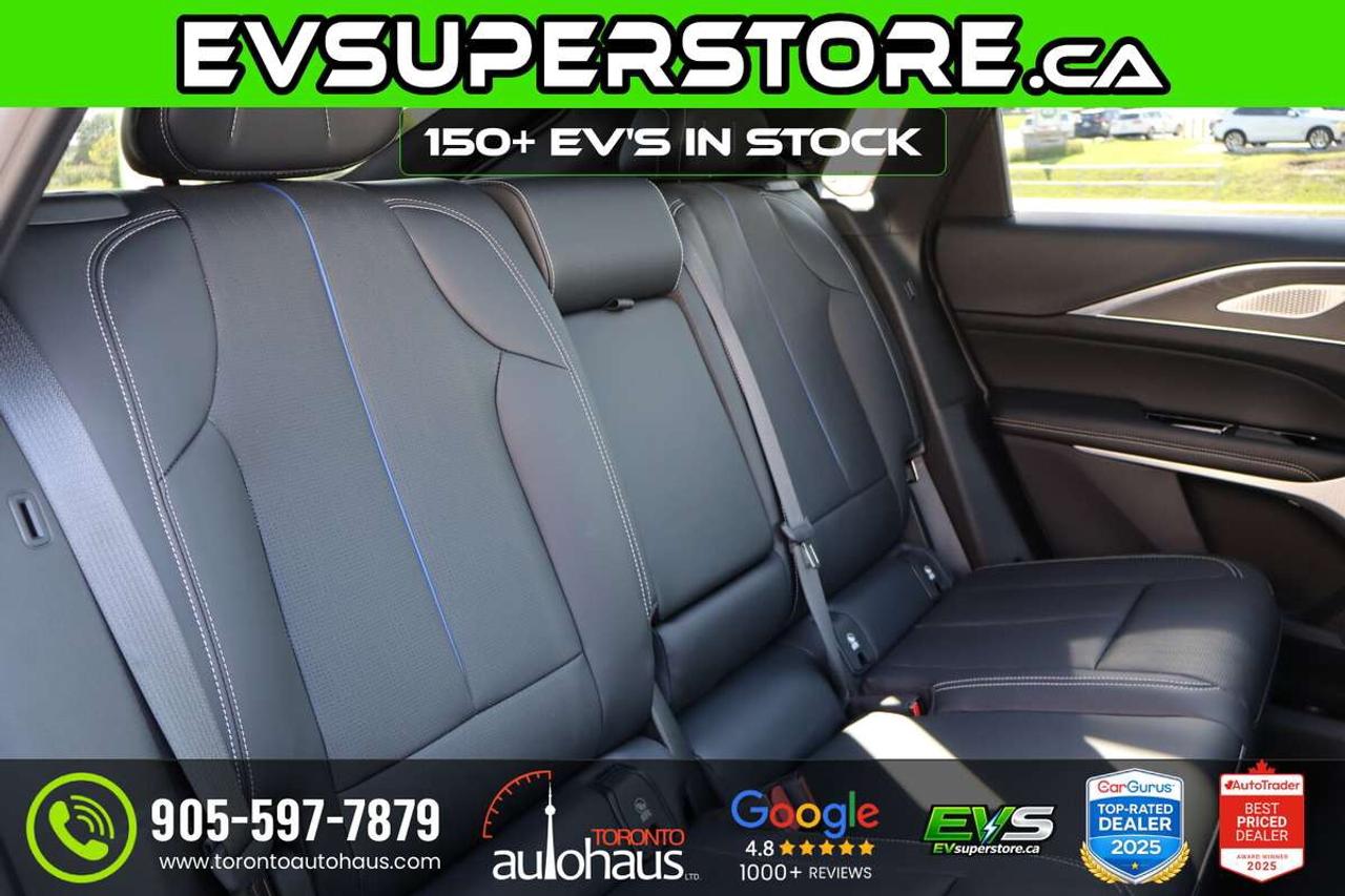2024 Cadillac LYRIQ LUXURY 2 PKG I 600 E4 I AWD Photo