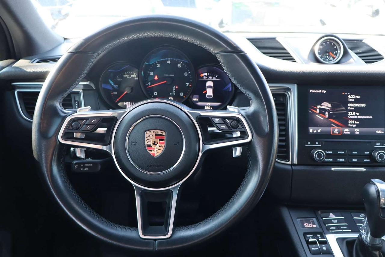 2018 Porsche Macan AWD   No Accident   Clean Carfax   Bose Photo