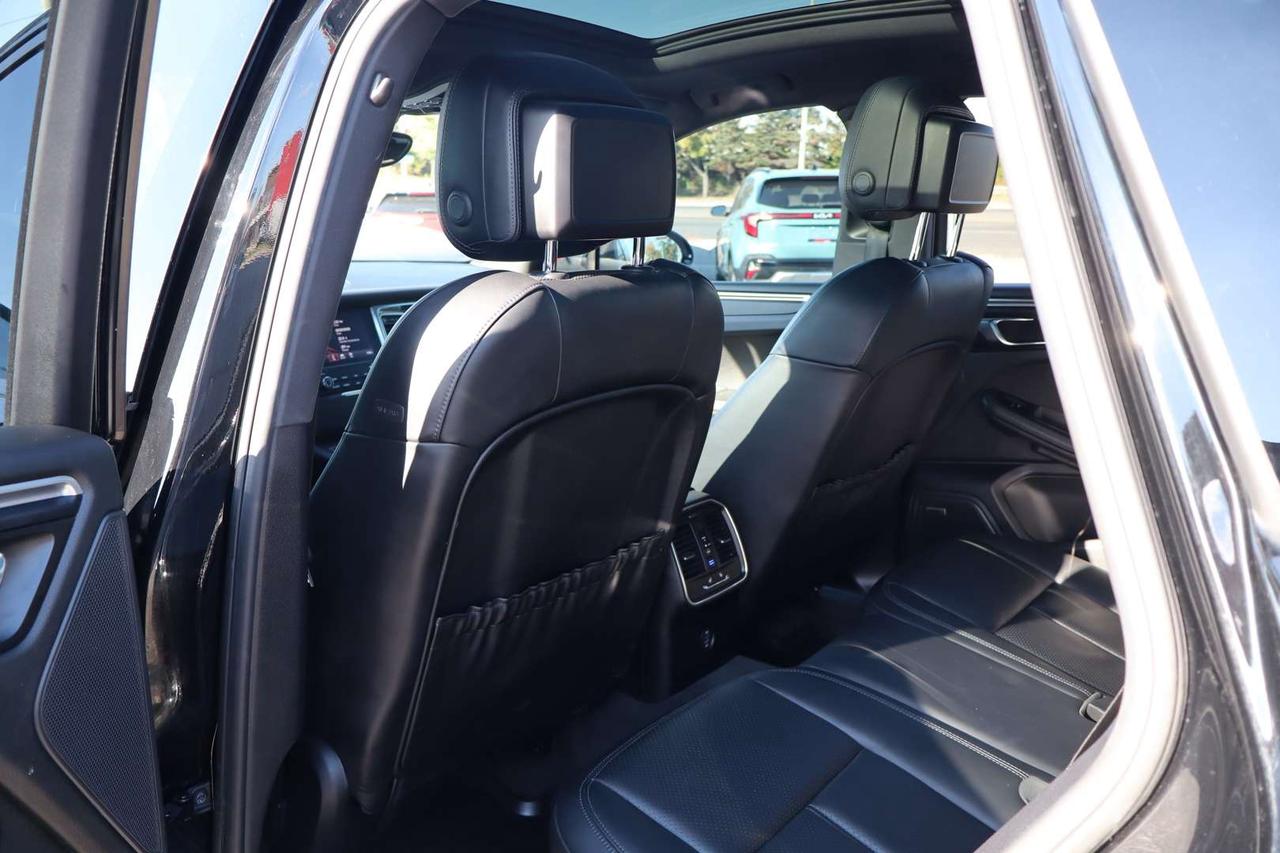 2018 Porsche Macan AWD   No Accident   Clean Carfax   Bose Photo