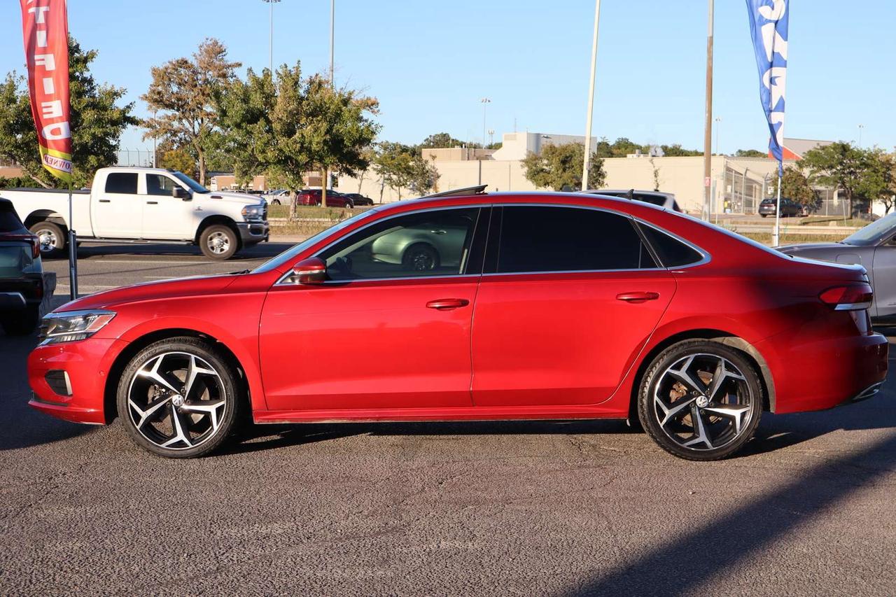 2020 Volkswagen Passat Highline   Clean CarFax   Adaptive Cruise Control   No Accidents Photo3