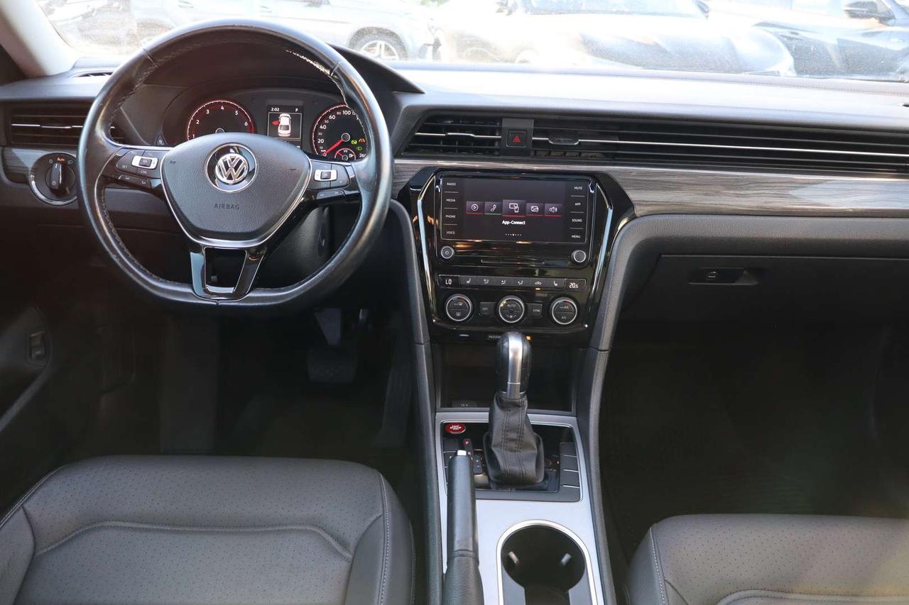 2020 Volkswagen Passat Highline   Clean CarFax   Adaptive Cruise Control   No Accidents Photo
