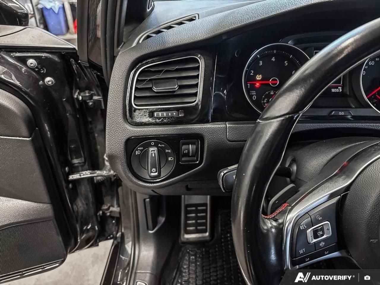 2019 Volkswagen Golf GTI  Photo