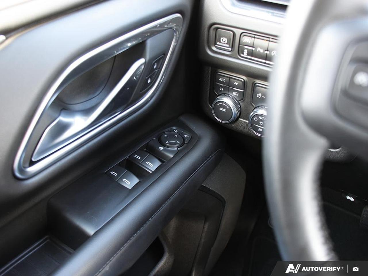 2023 GMC Yukon 4WD 4dr SLE Photo