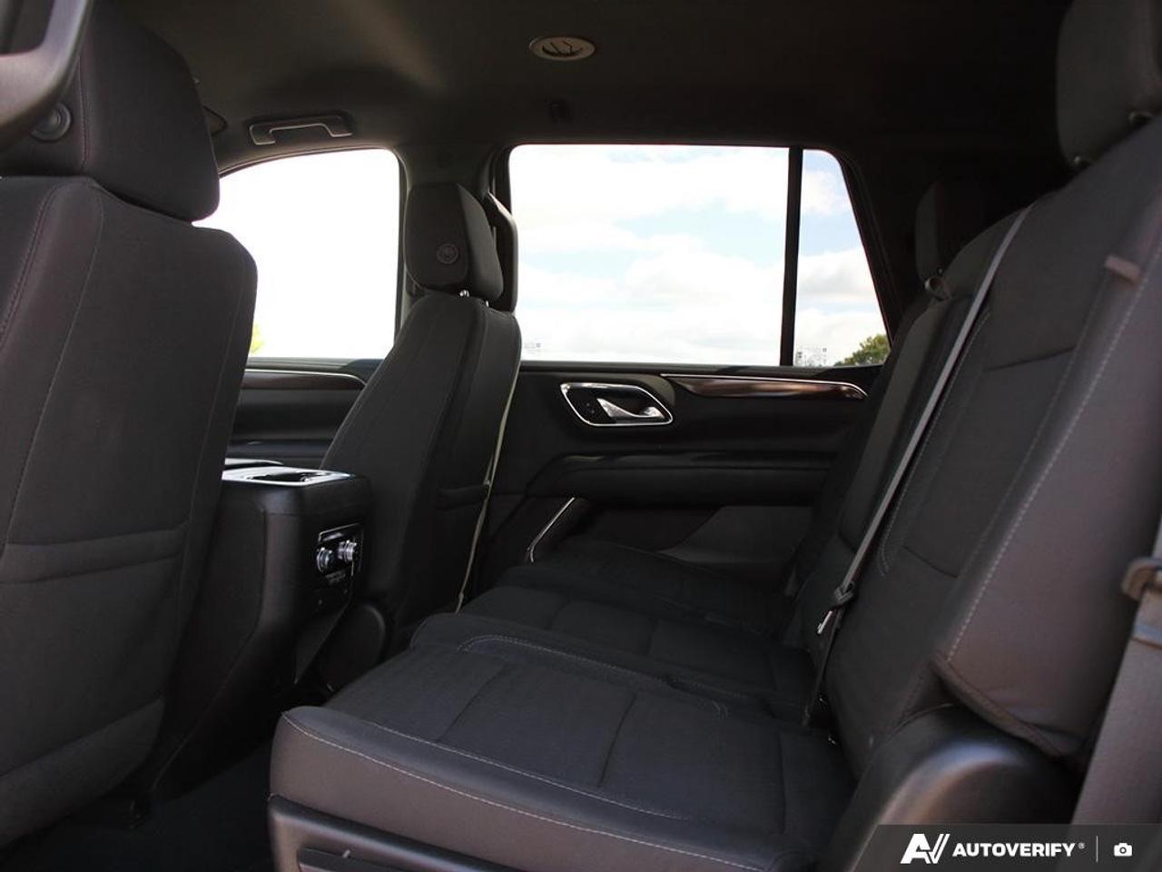 2023 GMC Yukon 4WD 4dr SLE Photo
