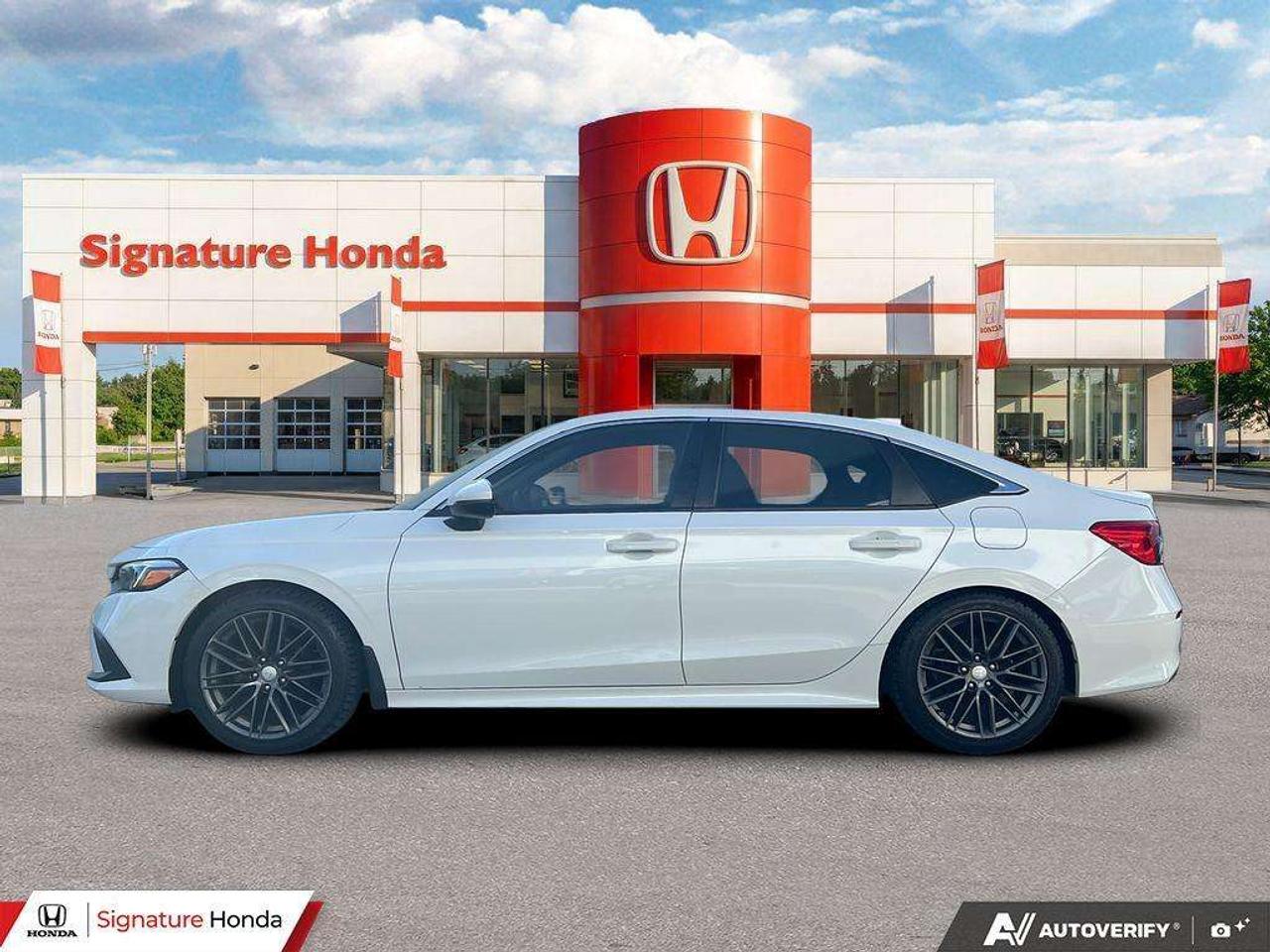 2022 Honda Civic Touring Photo