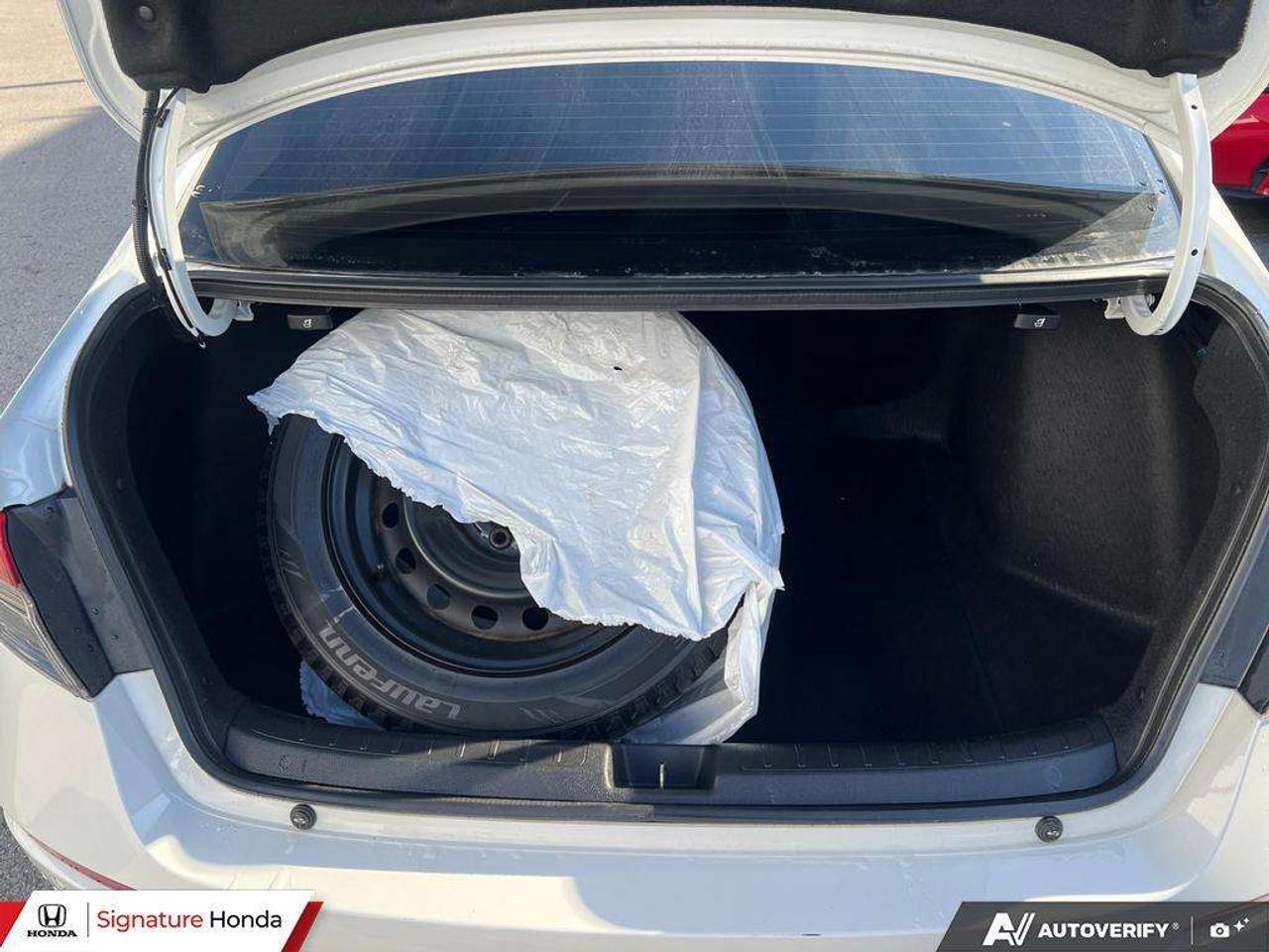 2022 Honda Civic Touring Photo