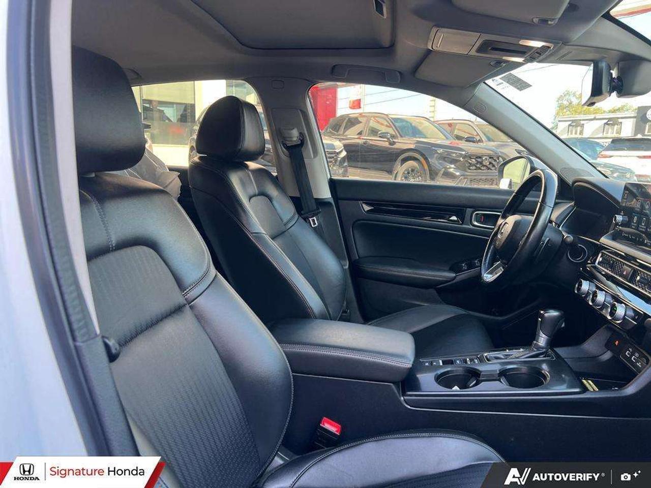 2022 Honda Civic Touring Photo