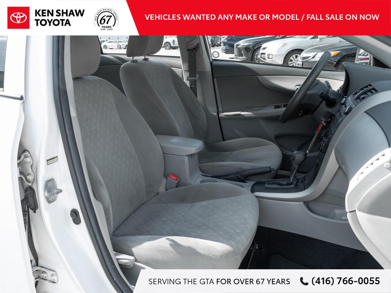 2010 Toyota Corolla LE (A4) 4dr Sedan Photo