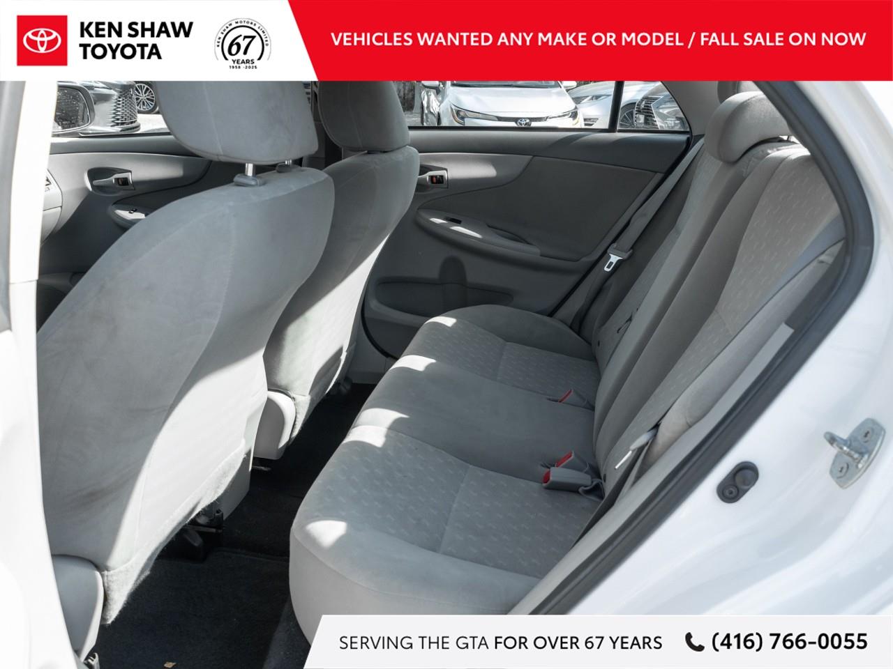 2010 Toyota Corolla LE (A4) 4dr Sedan Photo