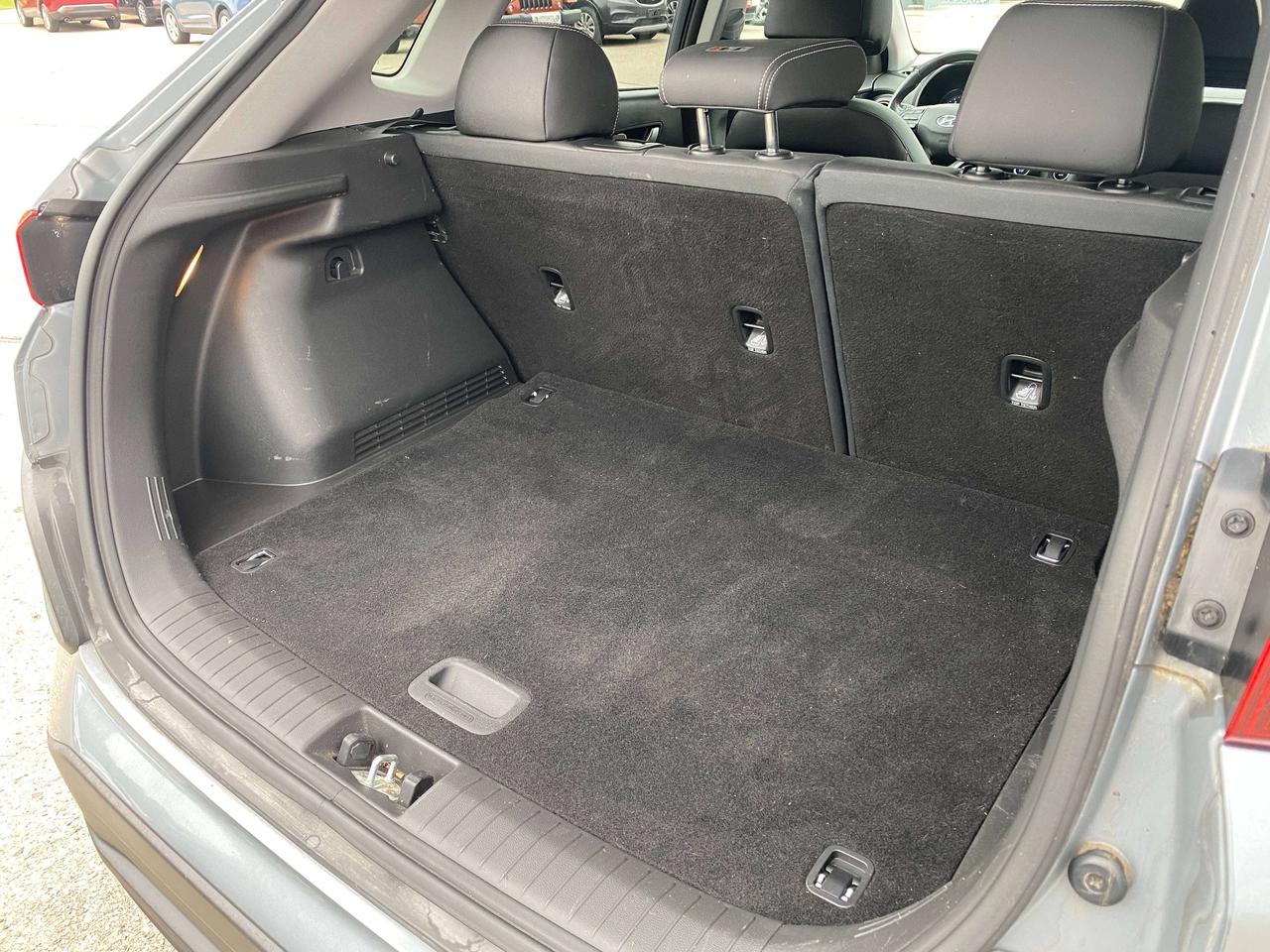 2020 Hyundai KONA LUXURY, SUNROOF, HEATED LEATHER, CLEAN CARFAX! Photo